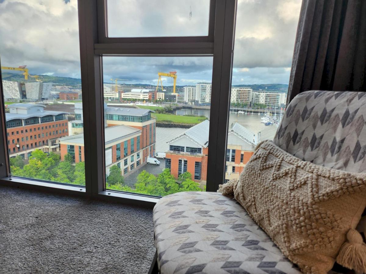 Pass The Keys Stunning Penthouse With Balcony Sunset Views Apartment Belfast Bagian luar foto
