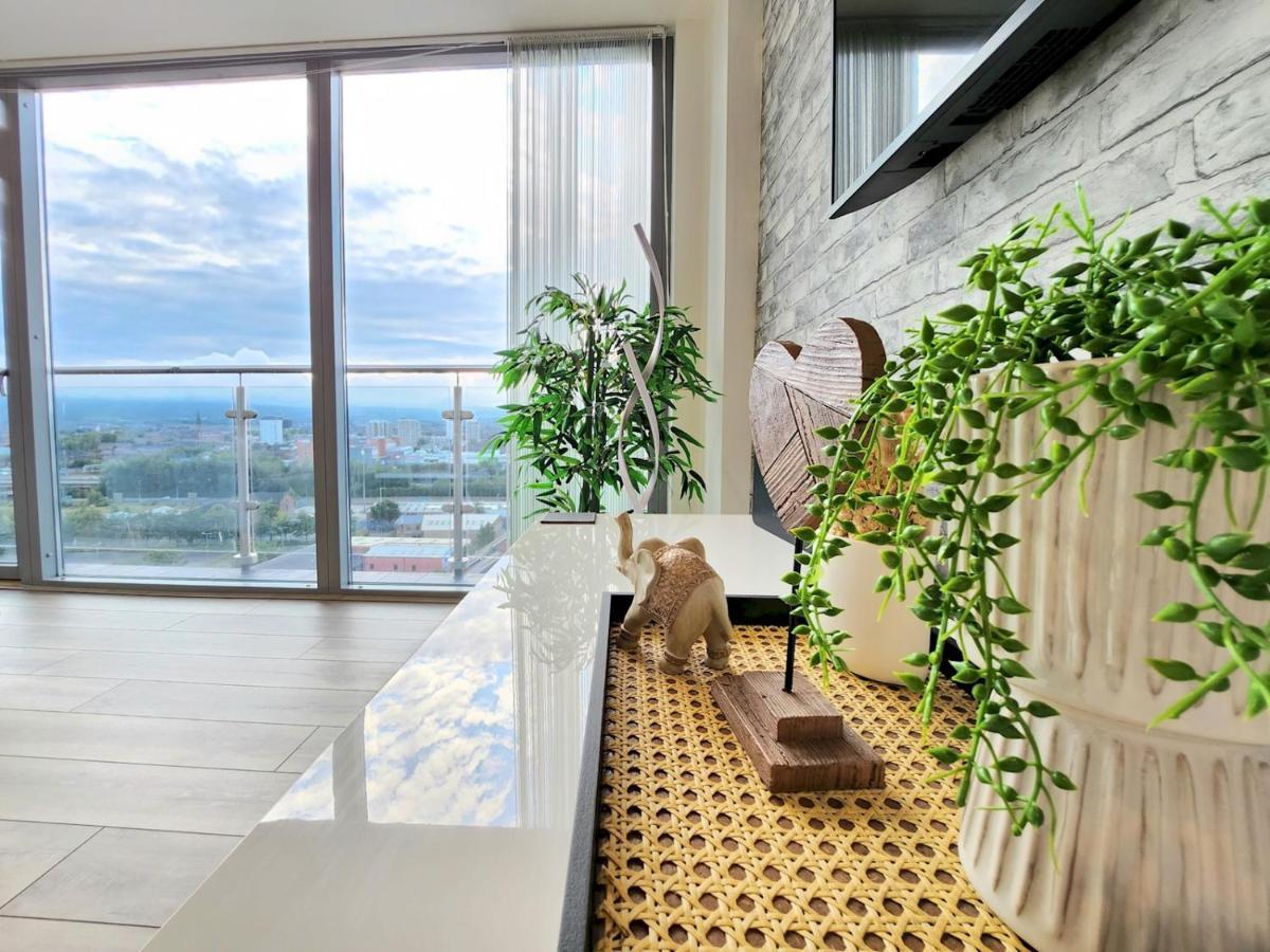 Pass The Keys Stunning Penthouse With Balcony Sunset Views Apartment Belfast Bagian luar foto
