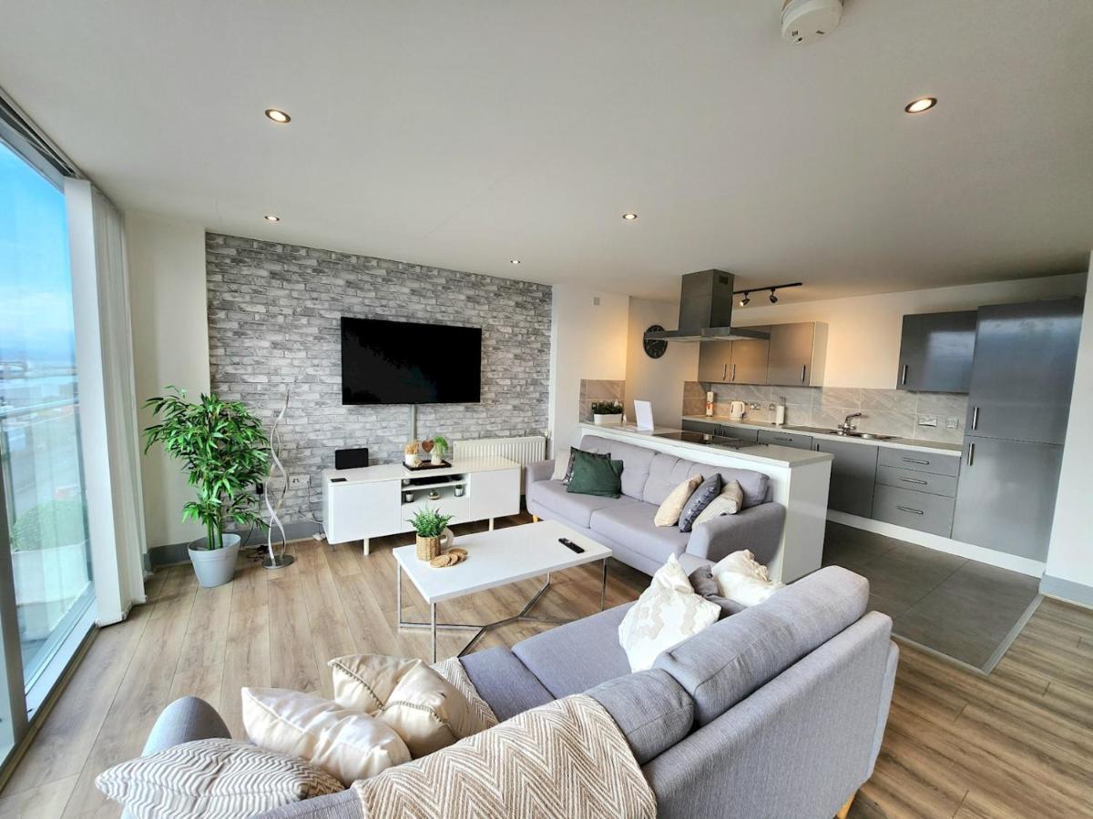 Pass The Keys Stunning Penthouse With Balcony Sunset Views Apartment Belfast Bagian luar foto